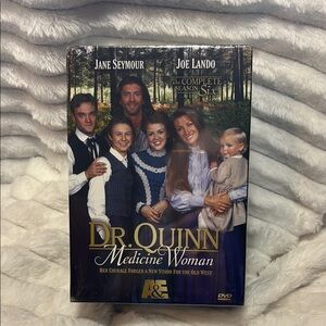 Dr. Quinn Medicine Woman DVD Set NWT